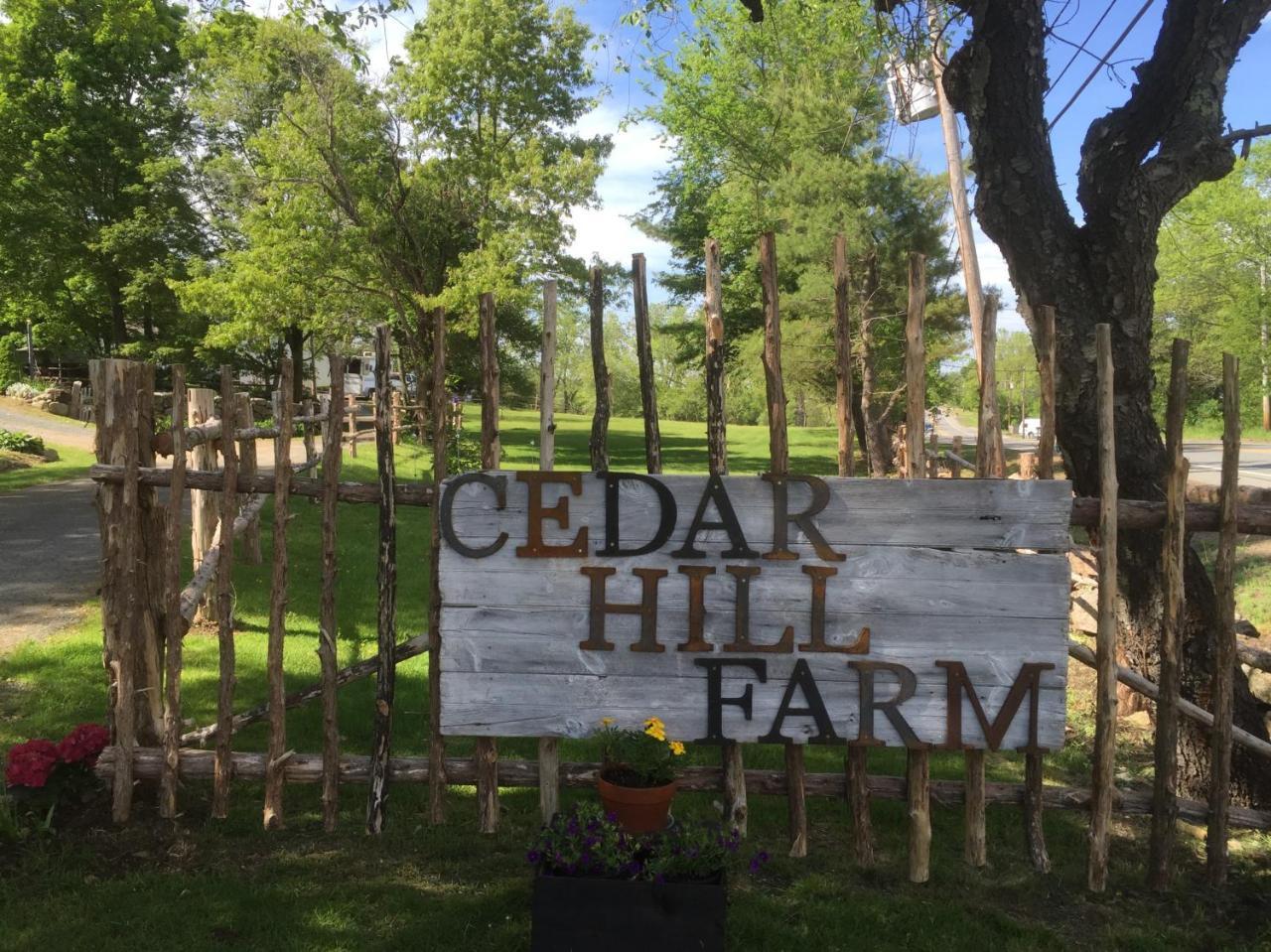 Cedar Hill Farm B & B Essex Exterior photo